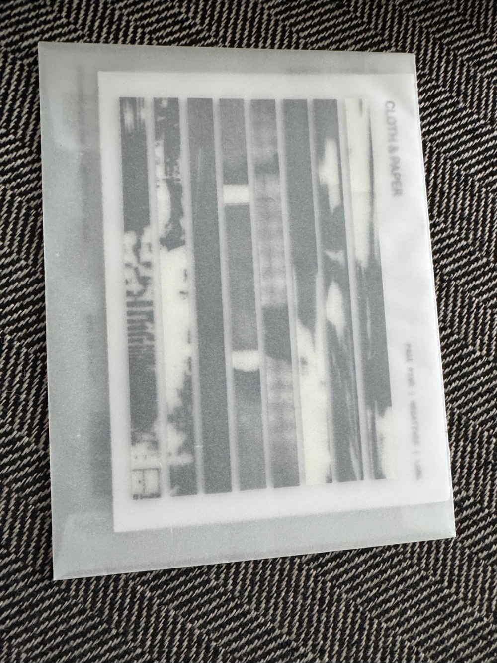 Minimalist White Cloth & Paper Page Pins & Photo Slide Set - Picture 4 of 5